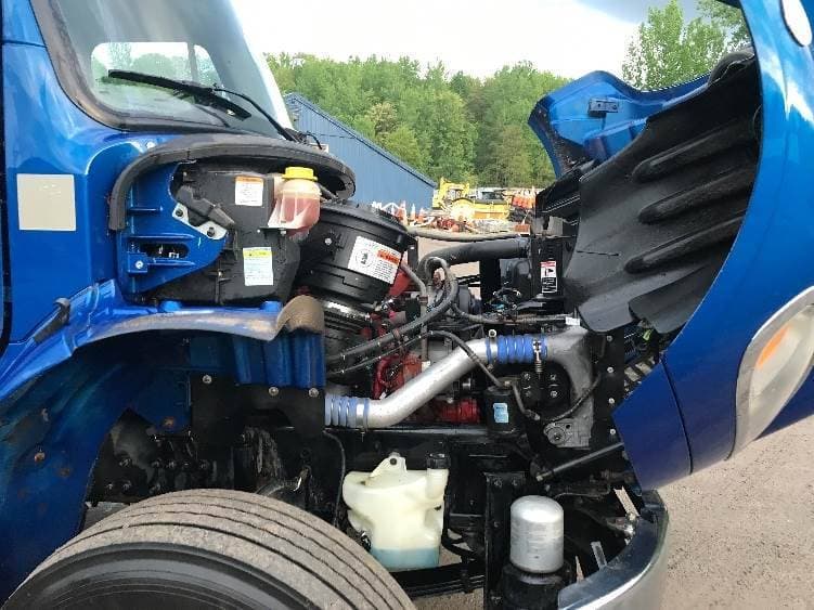 2021 Freightliner M2 image 10