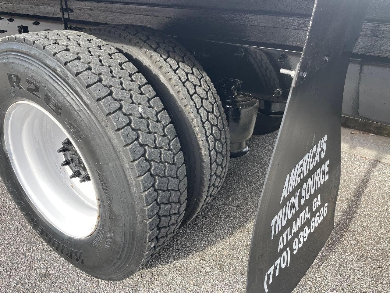 2020 Freightliner M2106 image 15