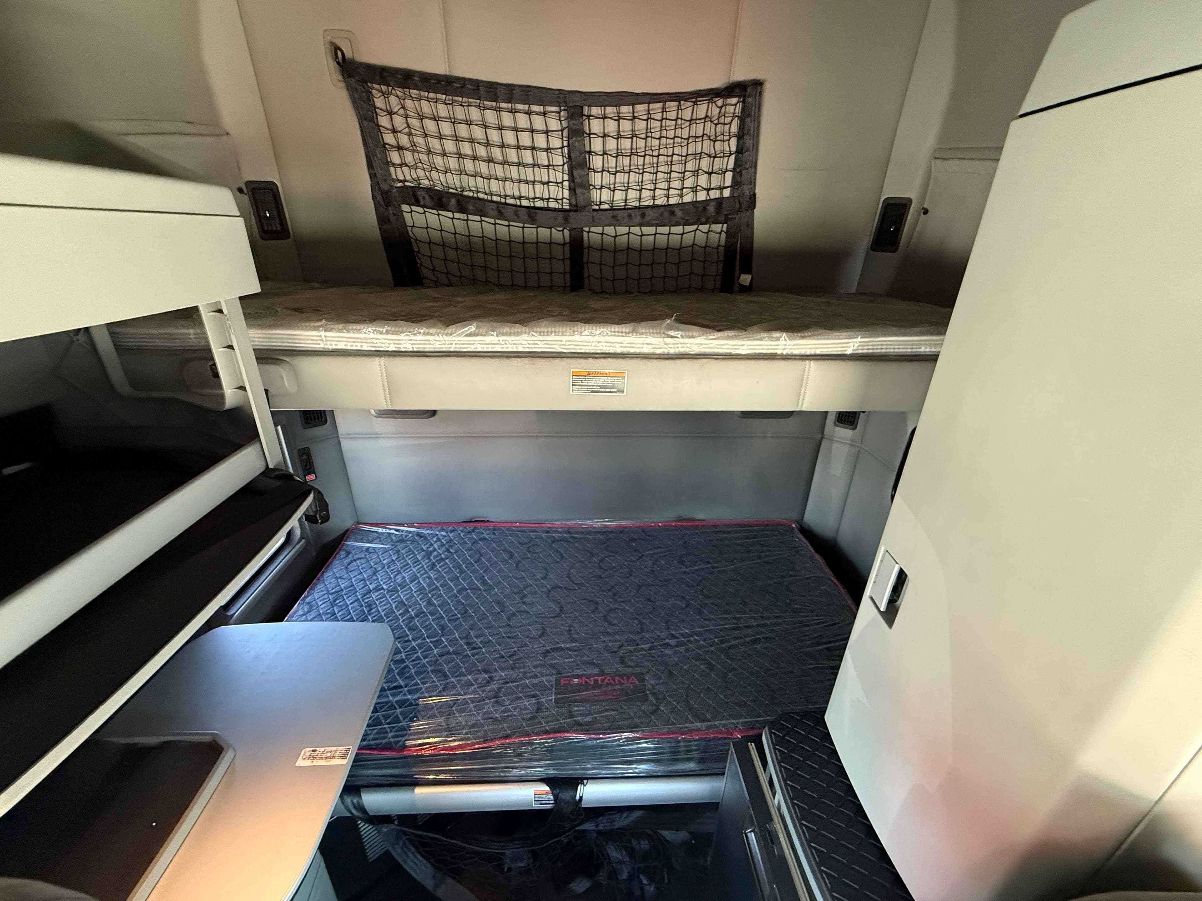 2020 Kenworth T680 image 34