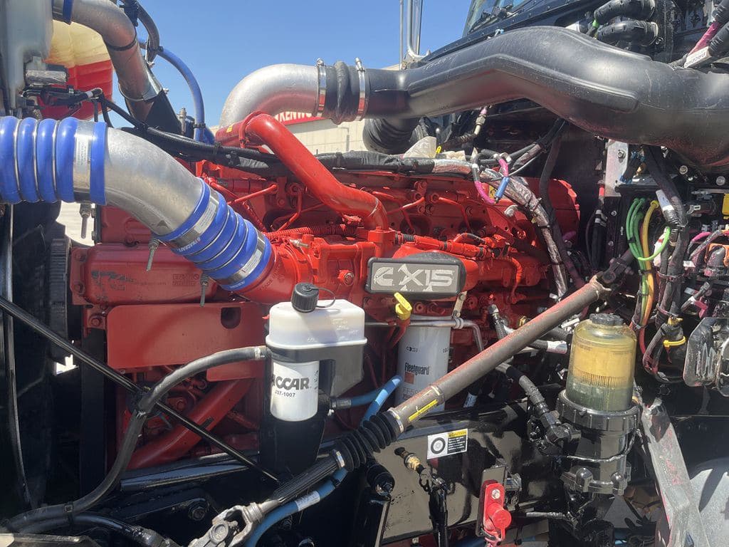 Used 2024 PETERBILT 389 image 9