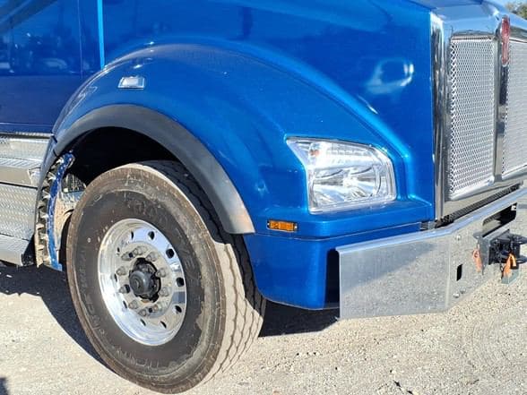 2026 Kenworth T880 image 6