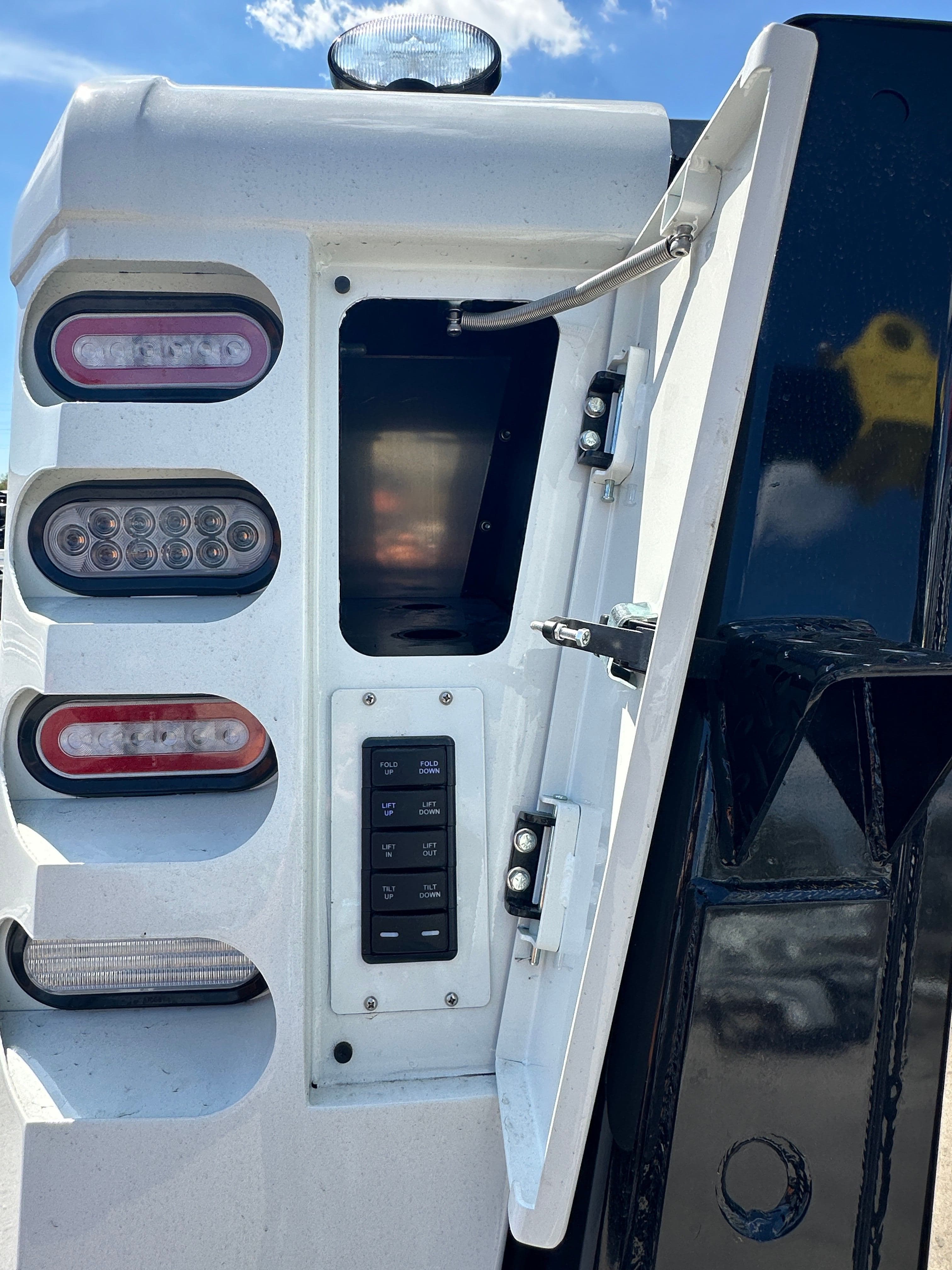 2025 Freightliner M2 106 Medium Duty WITH A CENTURY 4024  (SK#: 6199C)  image 20