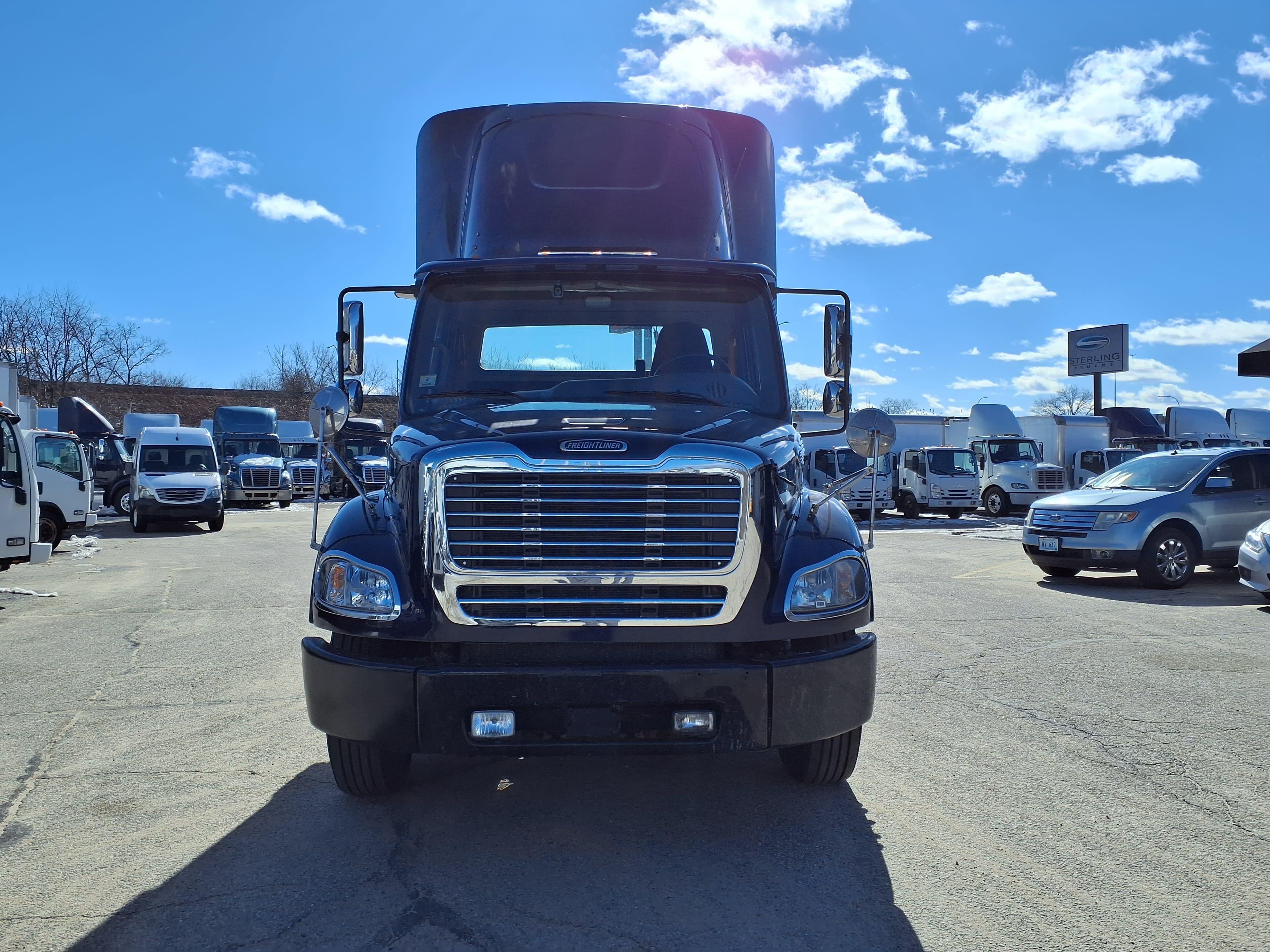 Used 2020 FREIGHTLINER/MERCEDES Conventional - Day Cab - M2 112 For Sale image 2