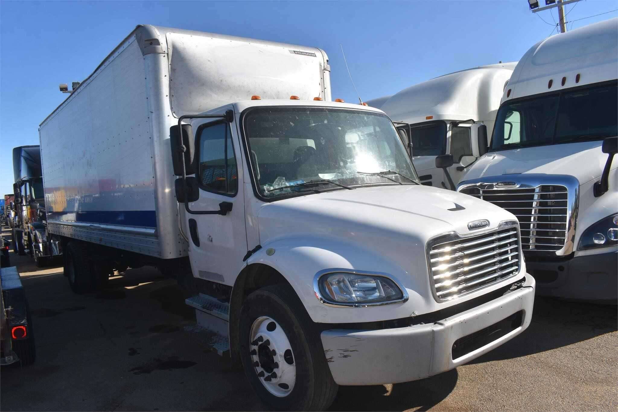 2017 Freightliner M2 image 6