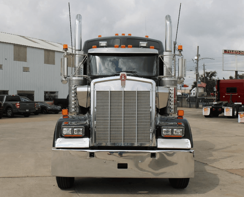 2020 Kenworth W900 image 2