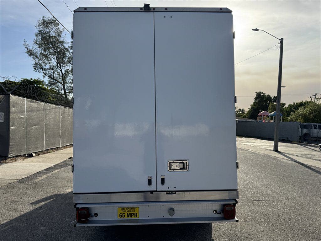 2023 Ford Transit T-350 image 11