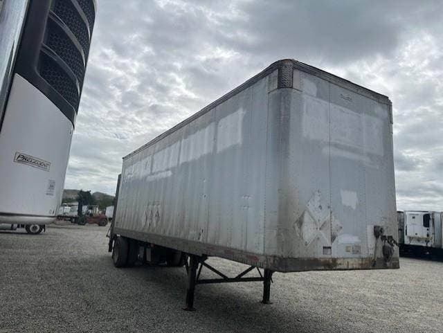 1999 Wabash 32’ ROLL DOOR DRY VAN WITH LIFT GATE Dry Van Trailer image 5