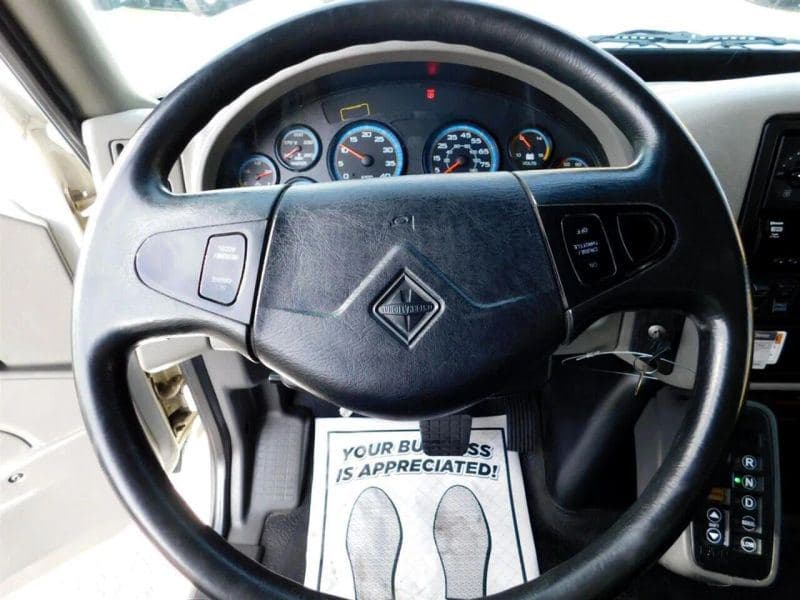 2018 International 4300 image 15