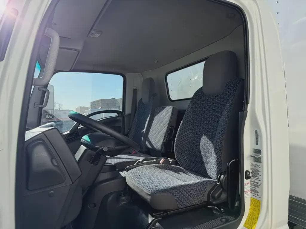 Used 2023 ISUZU Cabover Truck - COE, Contractor Truck, Box Truck - Straight Truck - NPR HD For Sale image 6