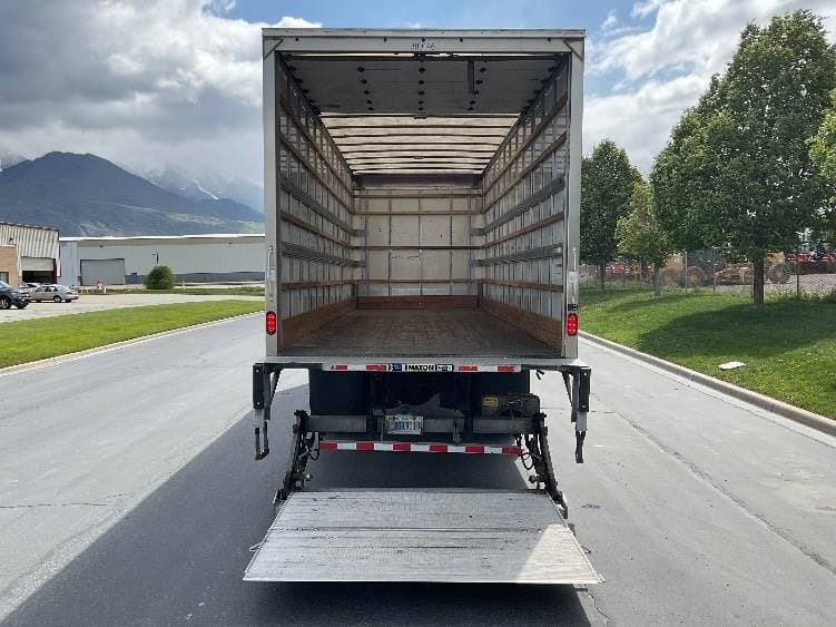 2022 International MV607 Box Truck - 220HP, 6 Speed Automatic, Roll up Door image 9