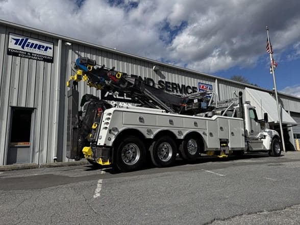 2026 Kenworth W990 image 2