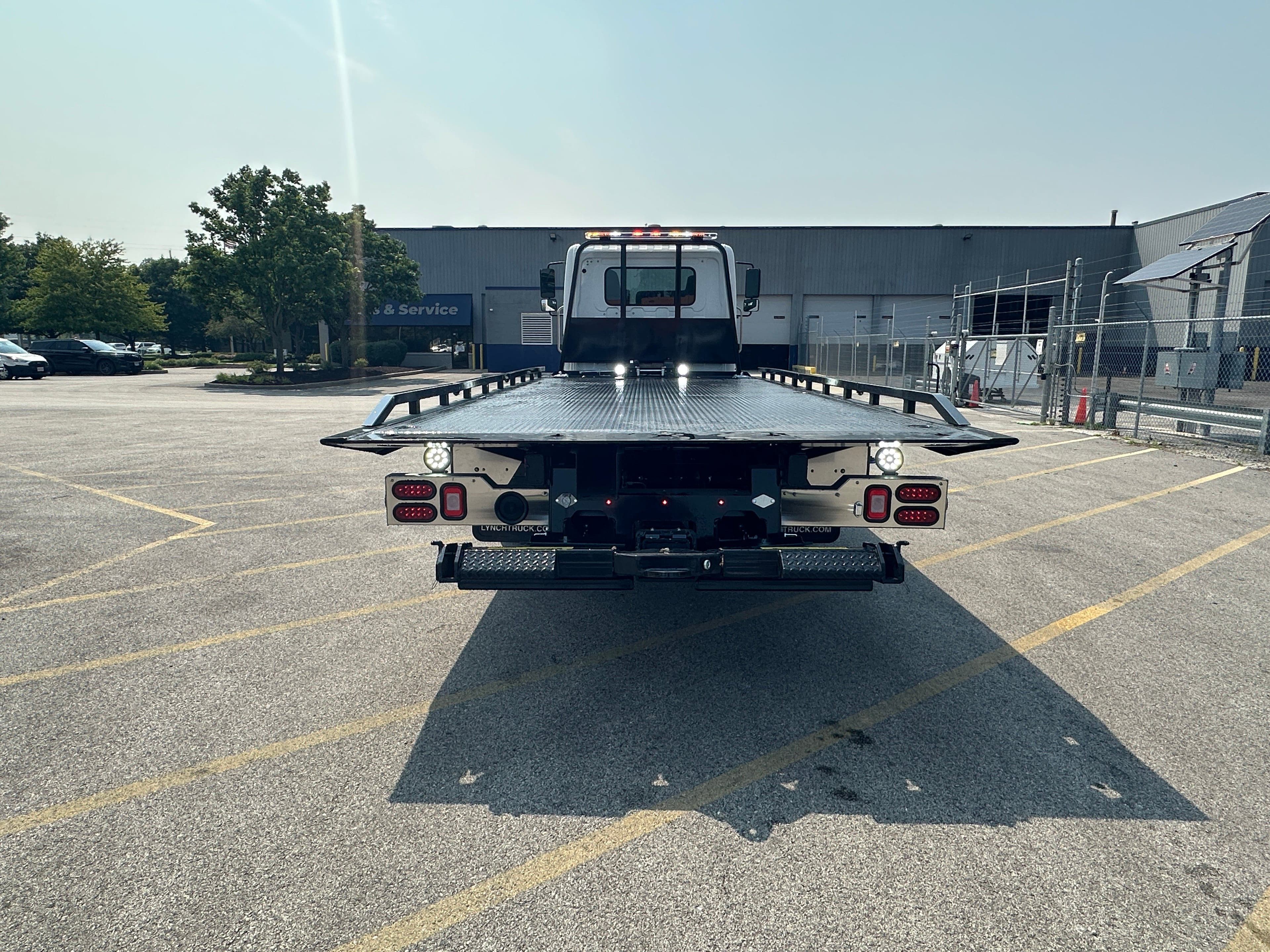 2025 Hino L6 WITH A CENTURY 21.5' STEEL CARRIER  (SK#: 6244C) image 5