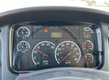 2014 Freightliner M2 106 image 11