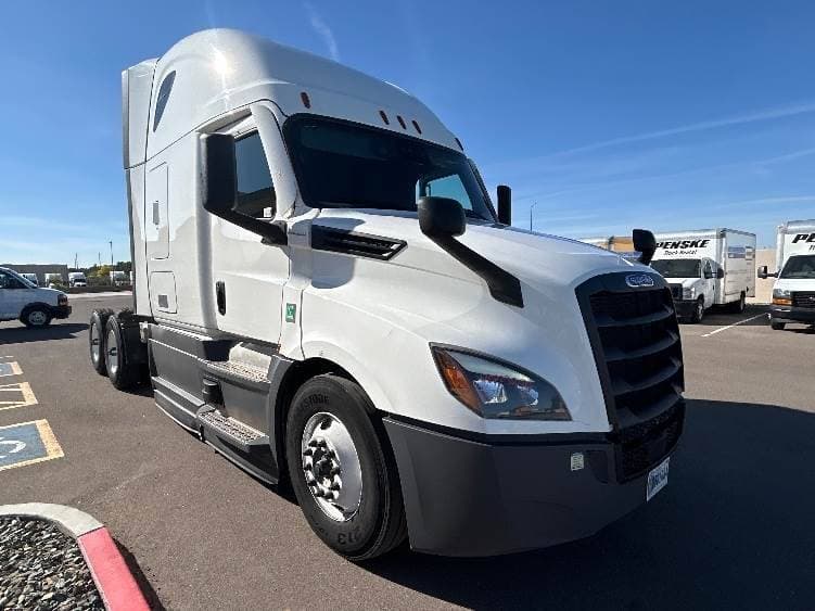 2023 Freightliner Cascadia 126 image 1