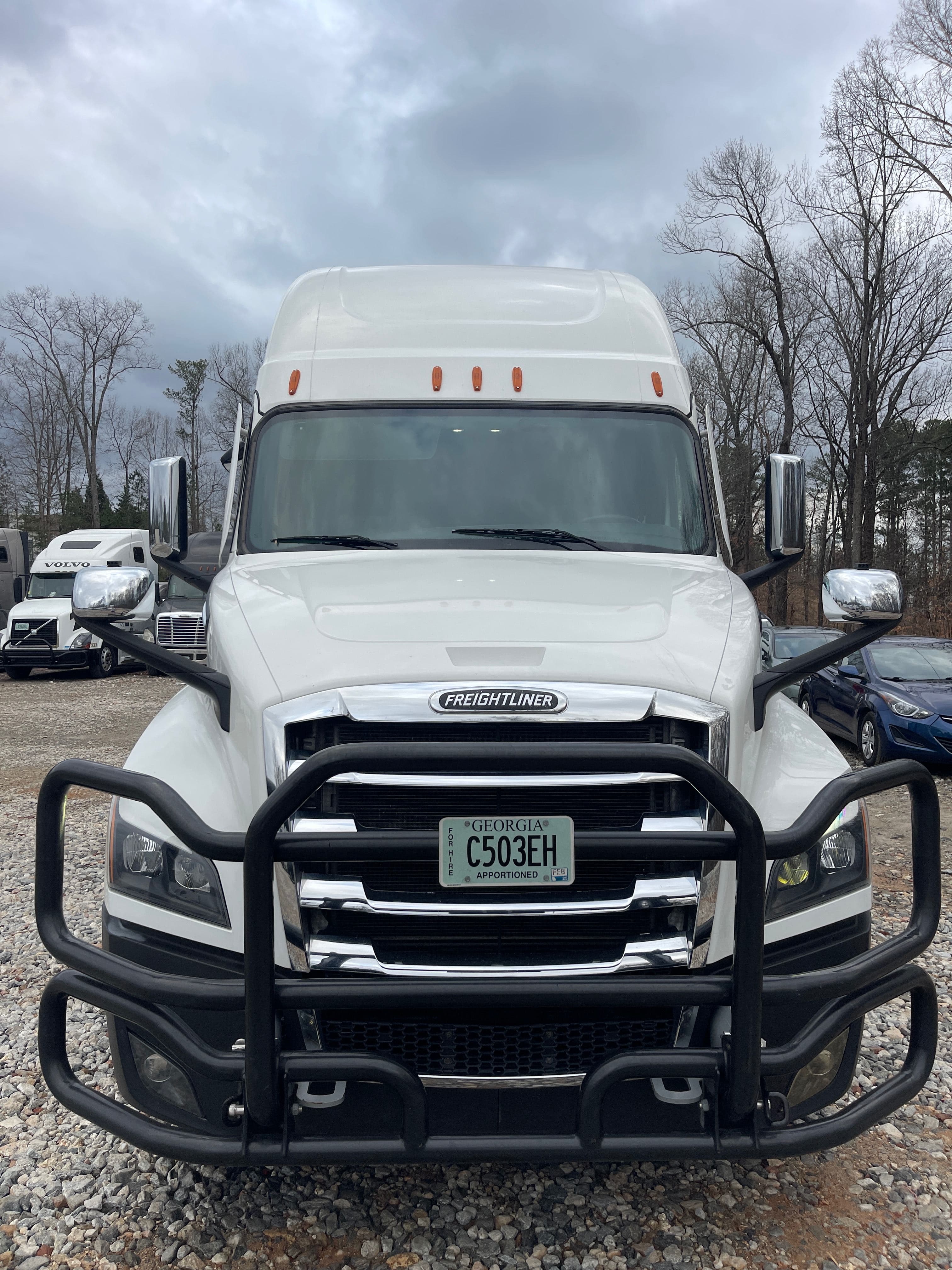2022 Freightliner Cascadia image 1