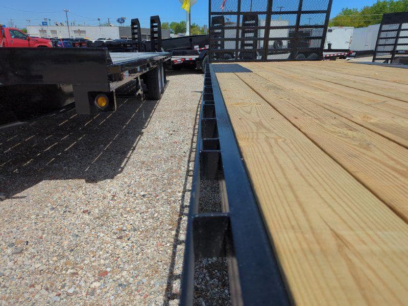 2025 Redihaul trailer RH12-20FU Deck over Equipment Trailer image 6