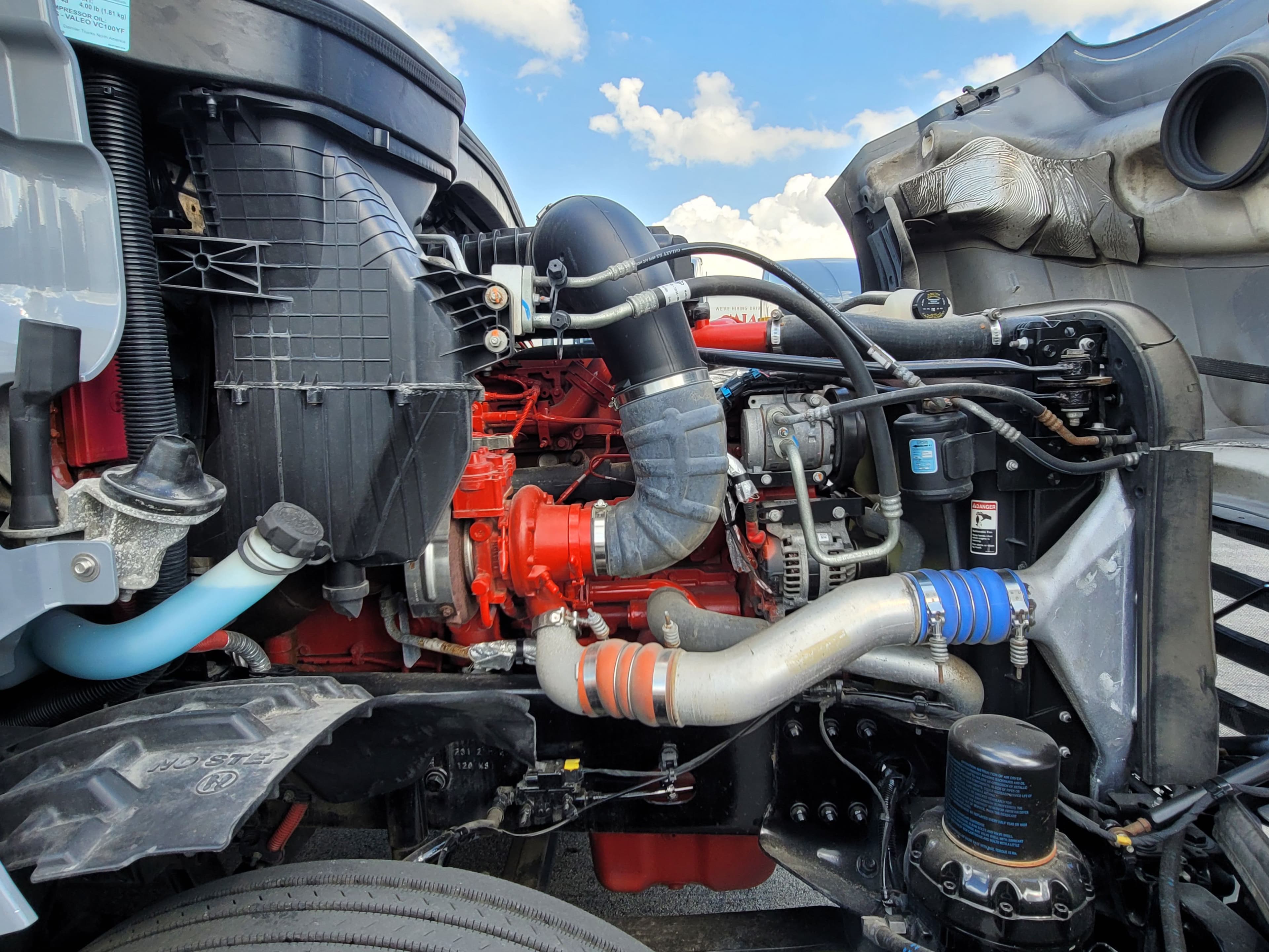 2023 Freightliner Cascadia 125 image 7