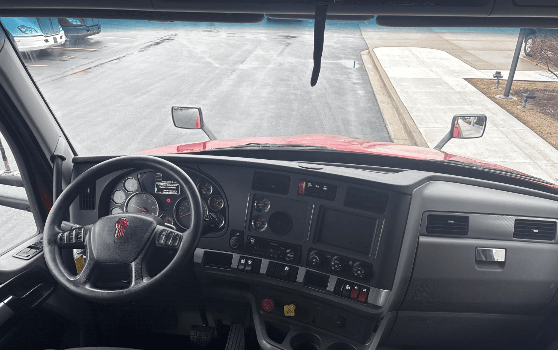 2020 Kenworth T680 image 6