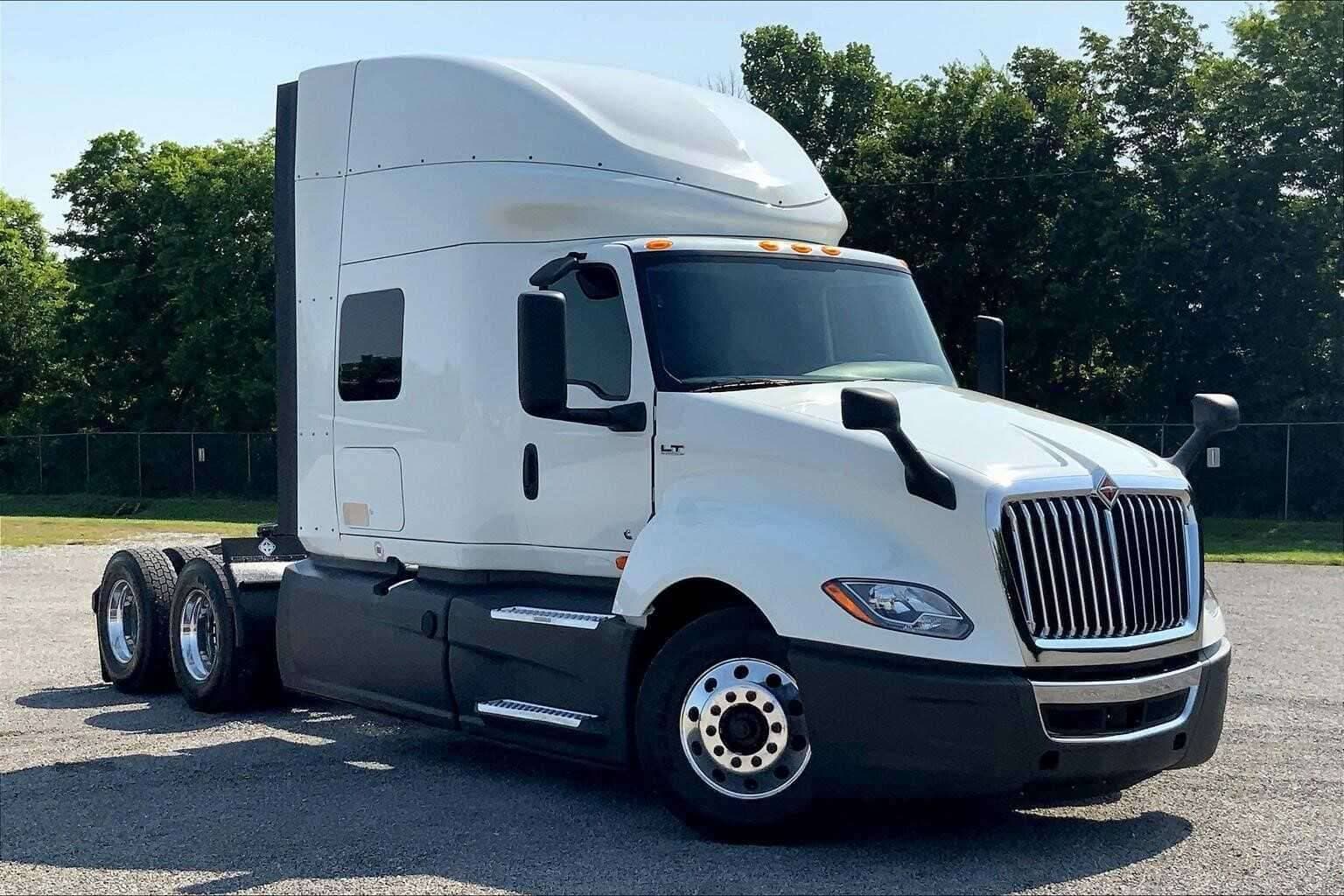 2023 International LT62F image 1