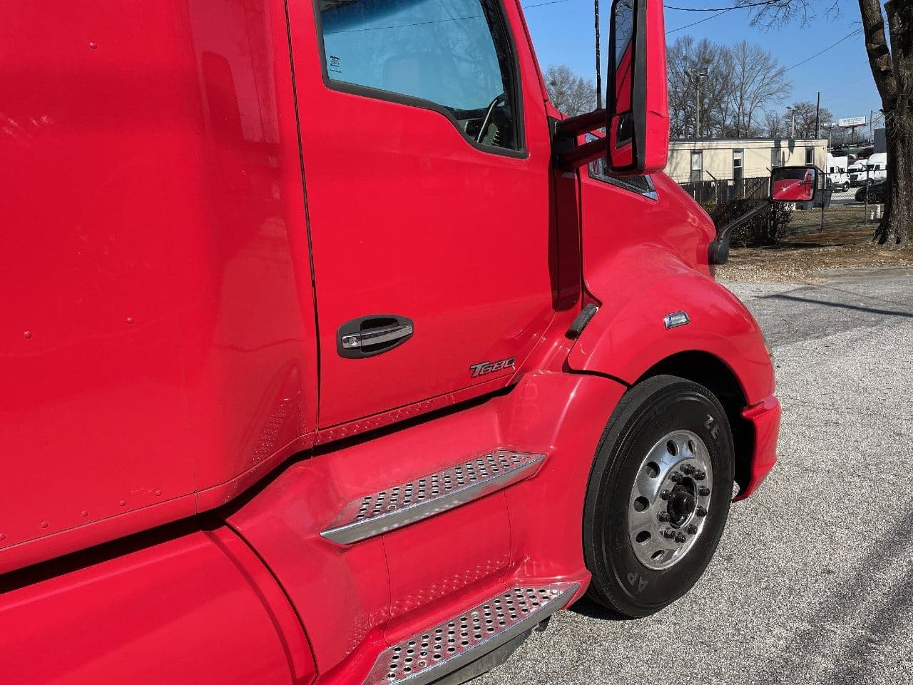 2018 Kenworth T680 image 12