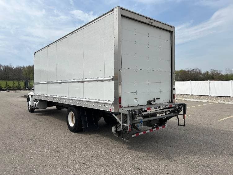 2022 International MV607 Box Truck - 220HP, 6 Speed Automatic, Roll up Door image 6