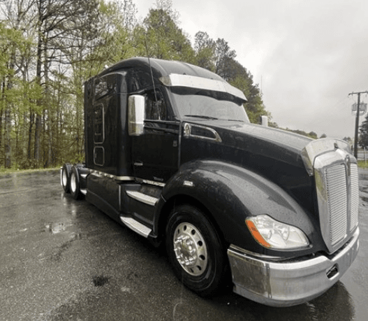 2020 Kenworth T680 image 1