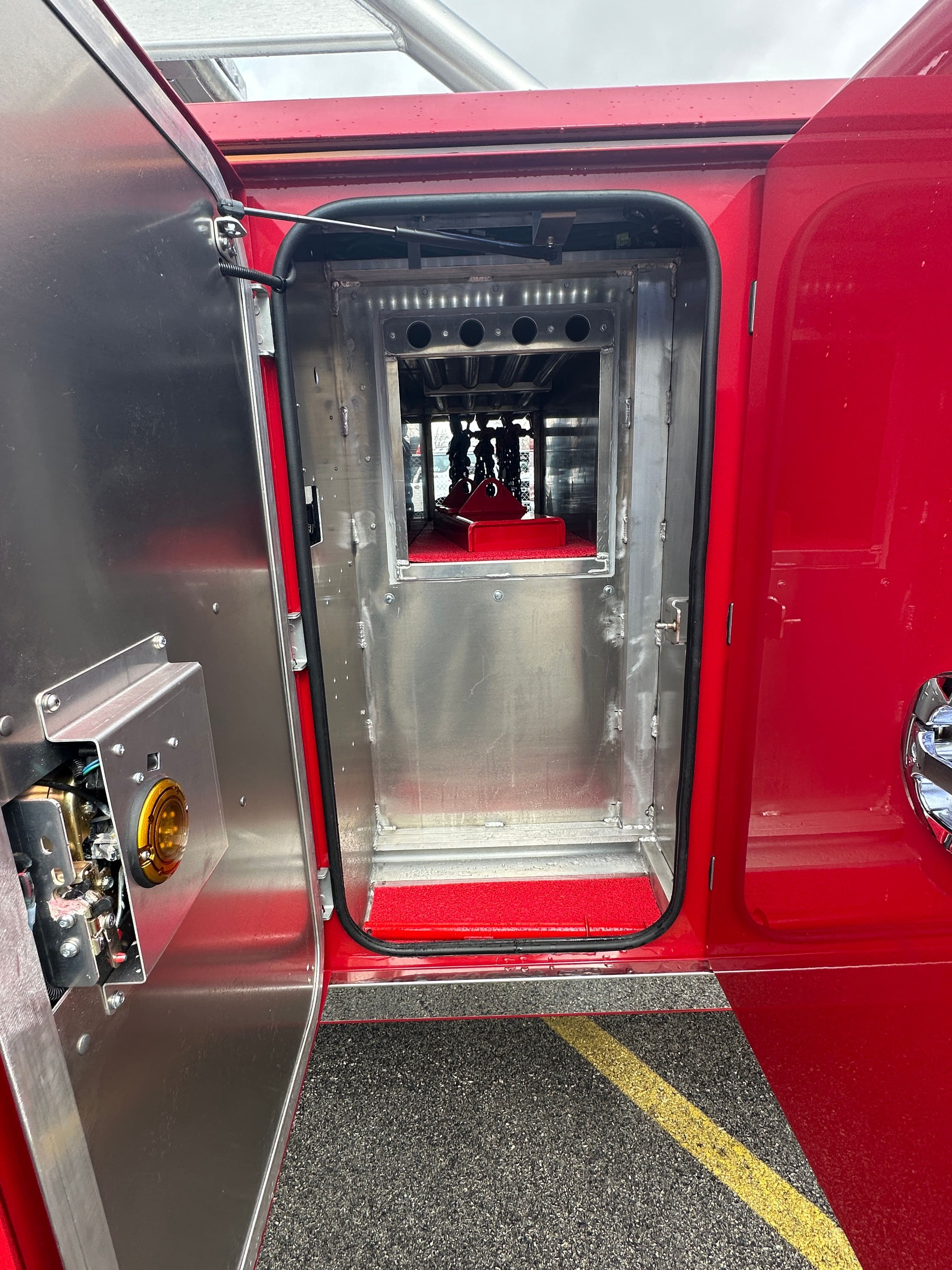 2025 Kenworth T880 with a Century 5130 image 30