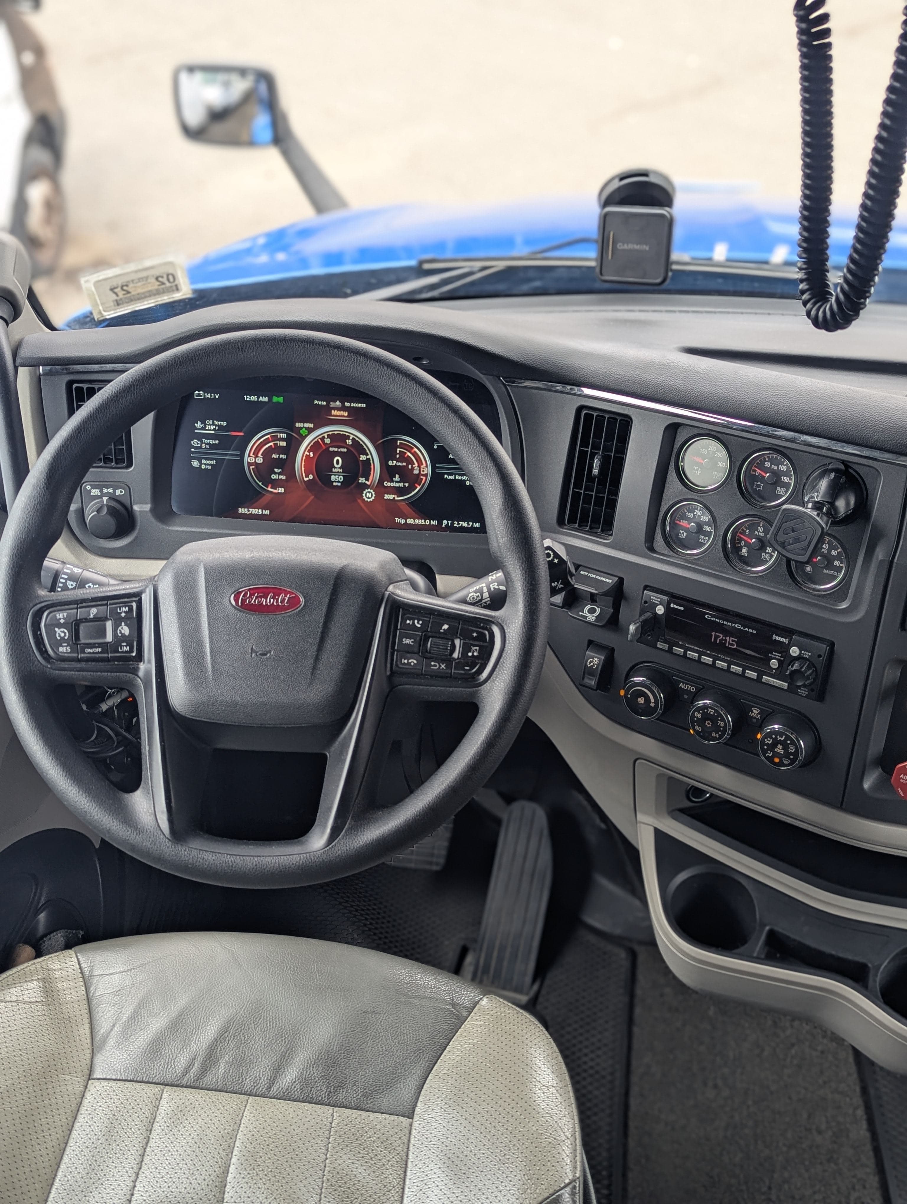 2024 Peterbilt 579 image 6