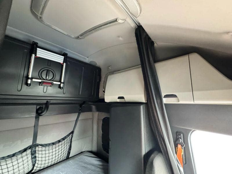 2021 Freightliner Cascadia image 45