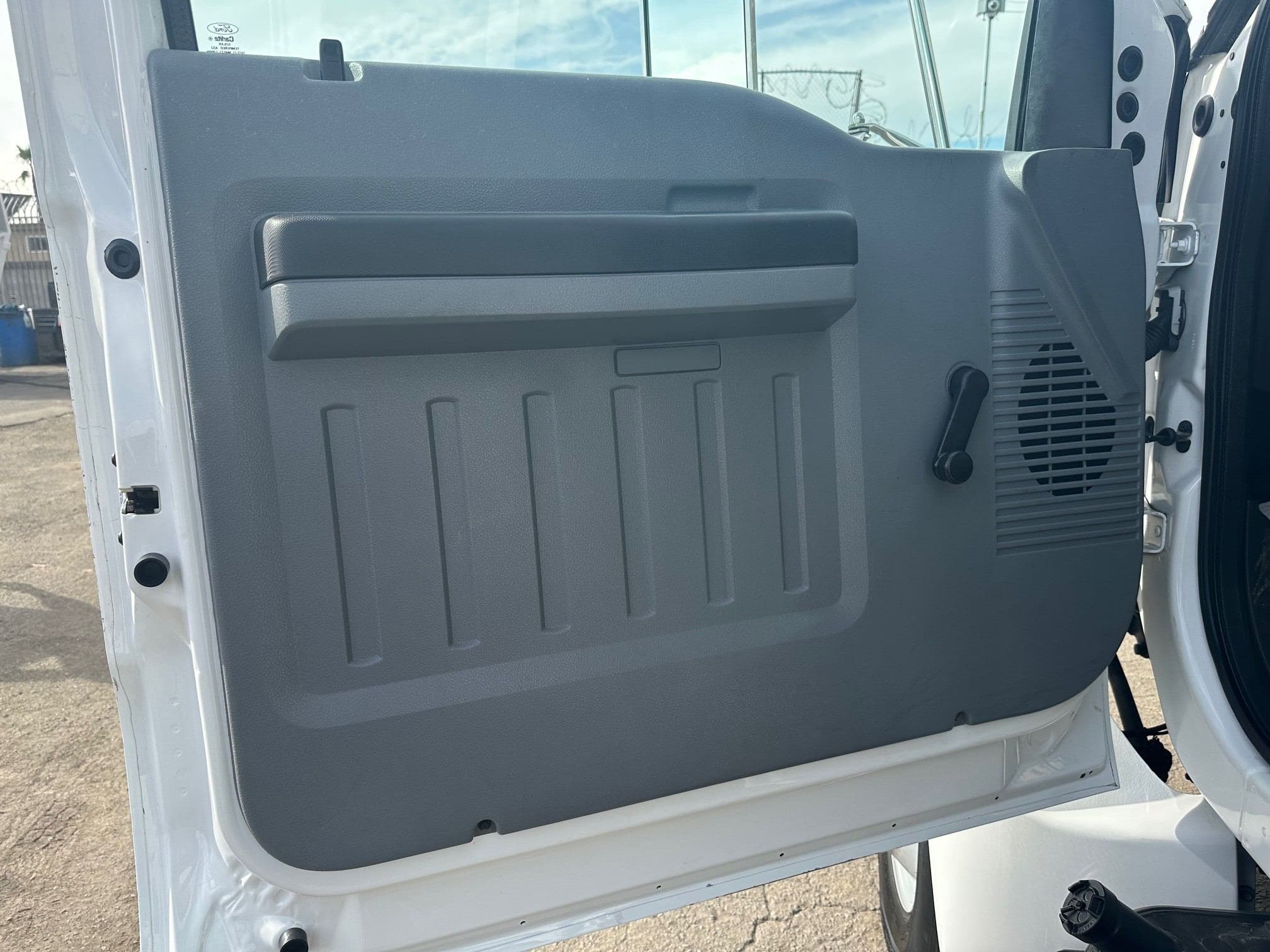 2015 FORD F650 SD Crew Cab Chipper Dump 13409 image 16