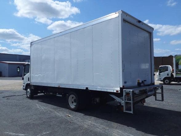 2025 Isuzu NRR image 8