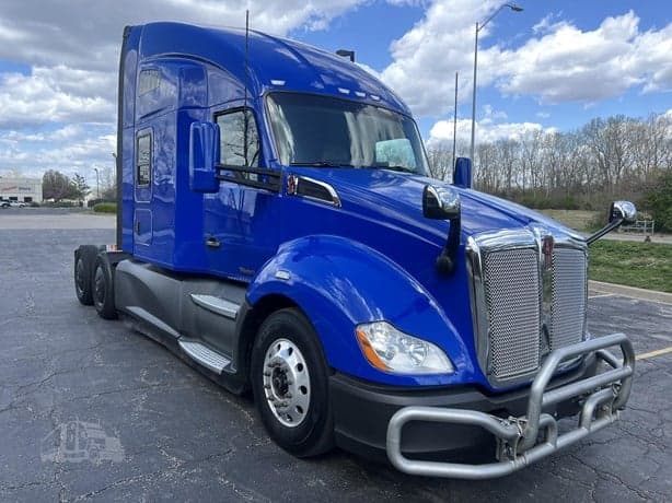 2021 Kenworth T680 image 4