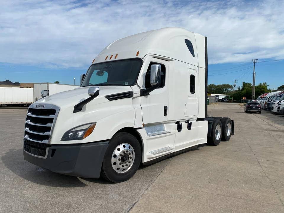 2024 Freightliner Cascadia image 4