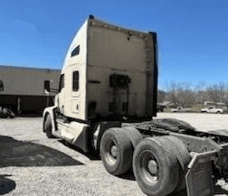2022 Kenworth T680 image 4