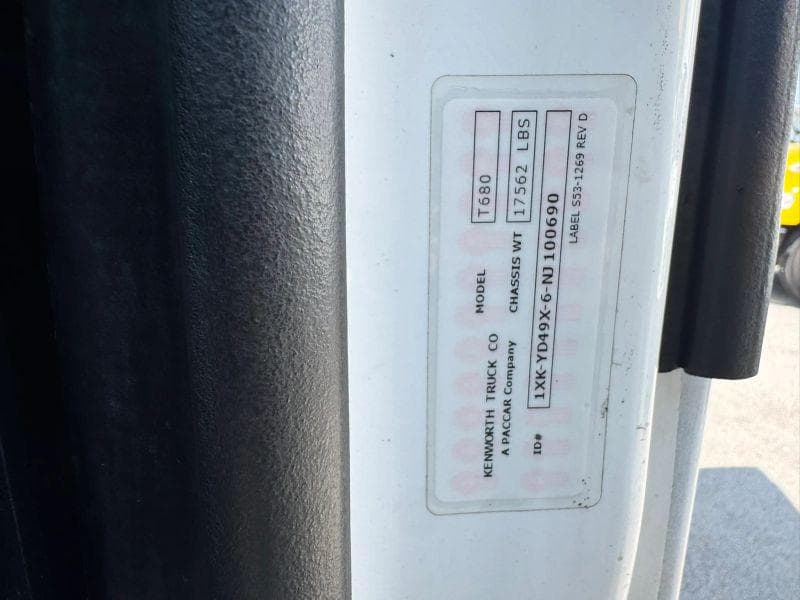 2022 Kenworth T600 image 26