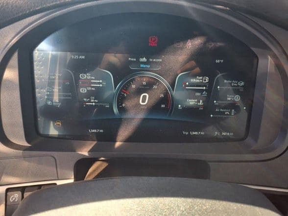 2025 Kenworth T880 image 16