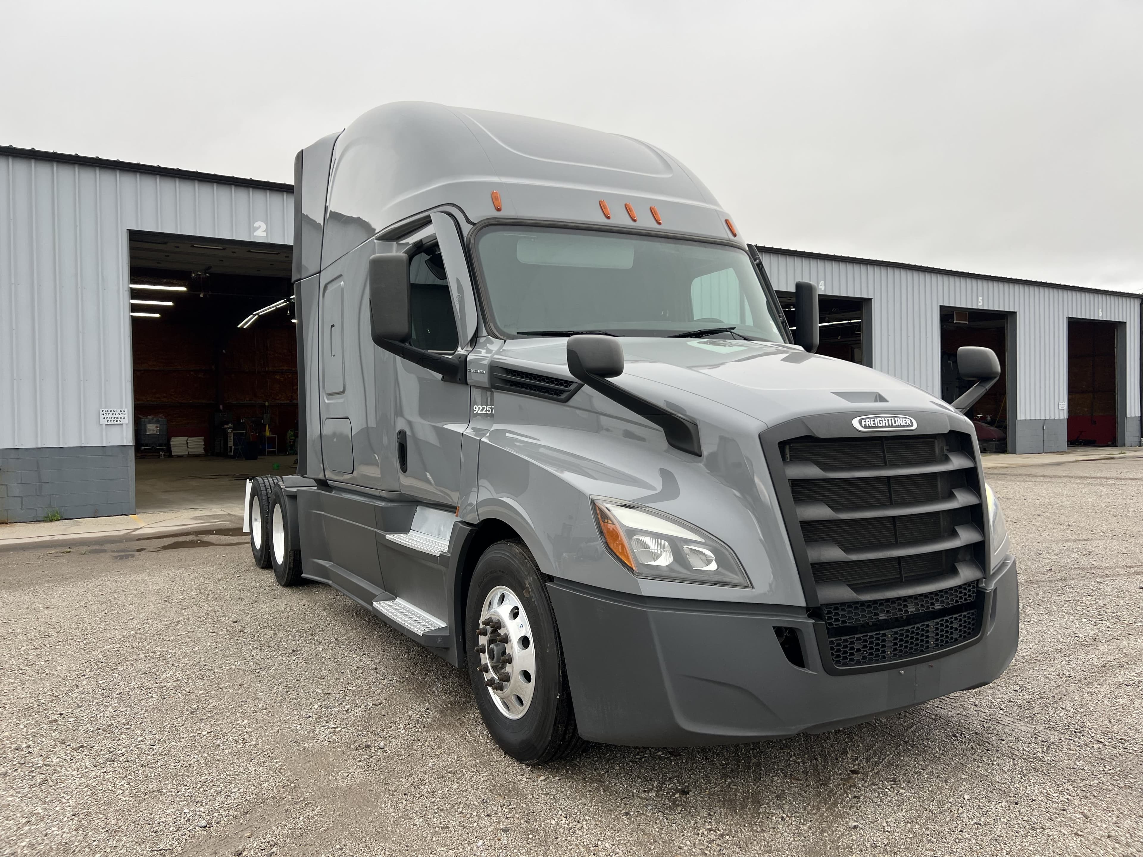 2022 Freightliner Cascadia 126 image 5