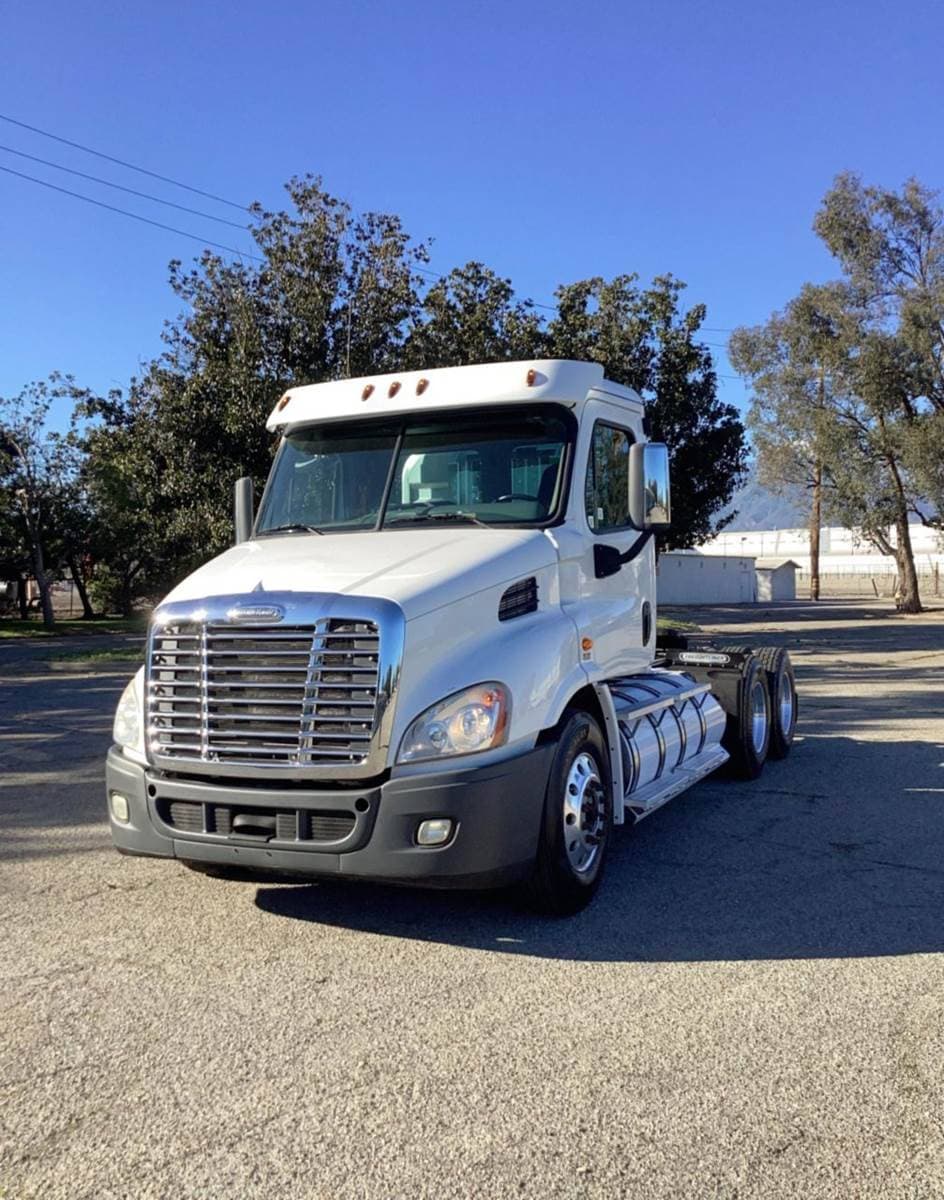 2018 Freightliner Cascadia image 5