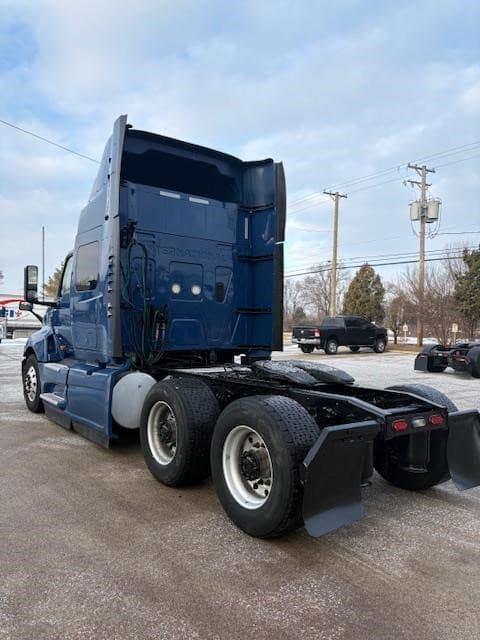 2021 INTERNATIONAL LT TNF112006 Web image 4