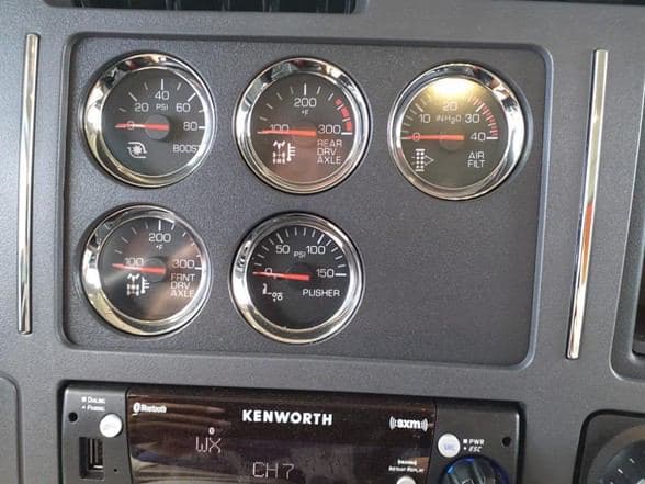 2026 Kenworth T880 image 23