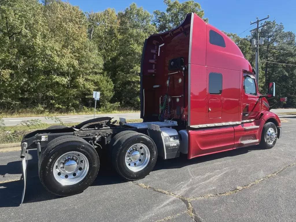 2023 Peterbilt 579 image 4