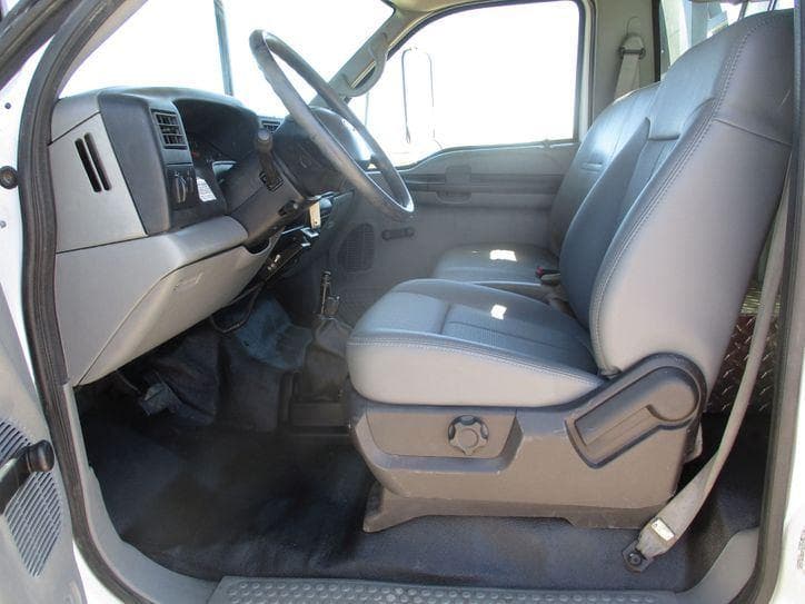 2008 Ford F-750 CHIPPER DUMP BUCKET BOOM TRUCK image 13