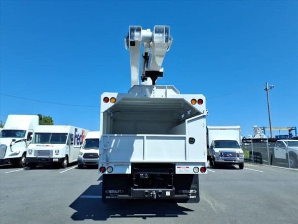 2025 Ford 4143D image 4