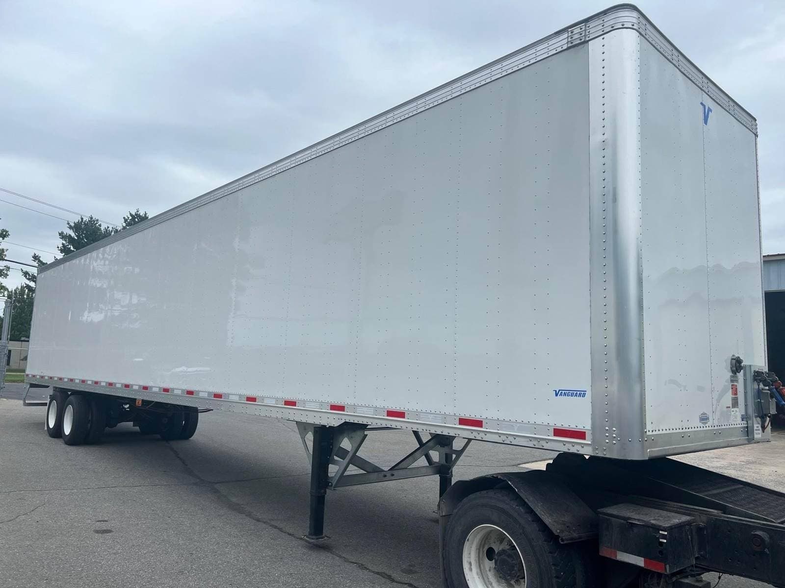 2026 Vanguard MAXCUBE - SHEET / POST Dry Van Trailer image 5