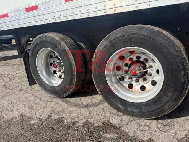 2017 HYUNDAI 48300 image 21