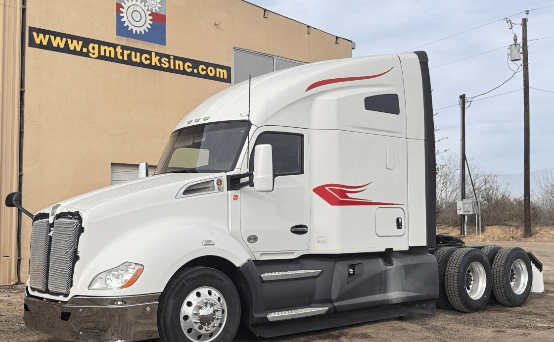 2020 Kenworth T680 image 1