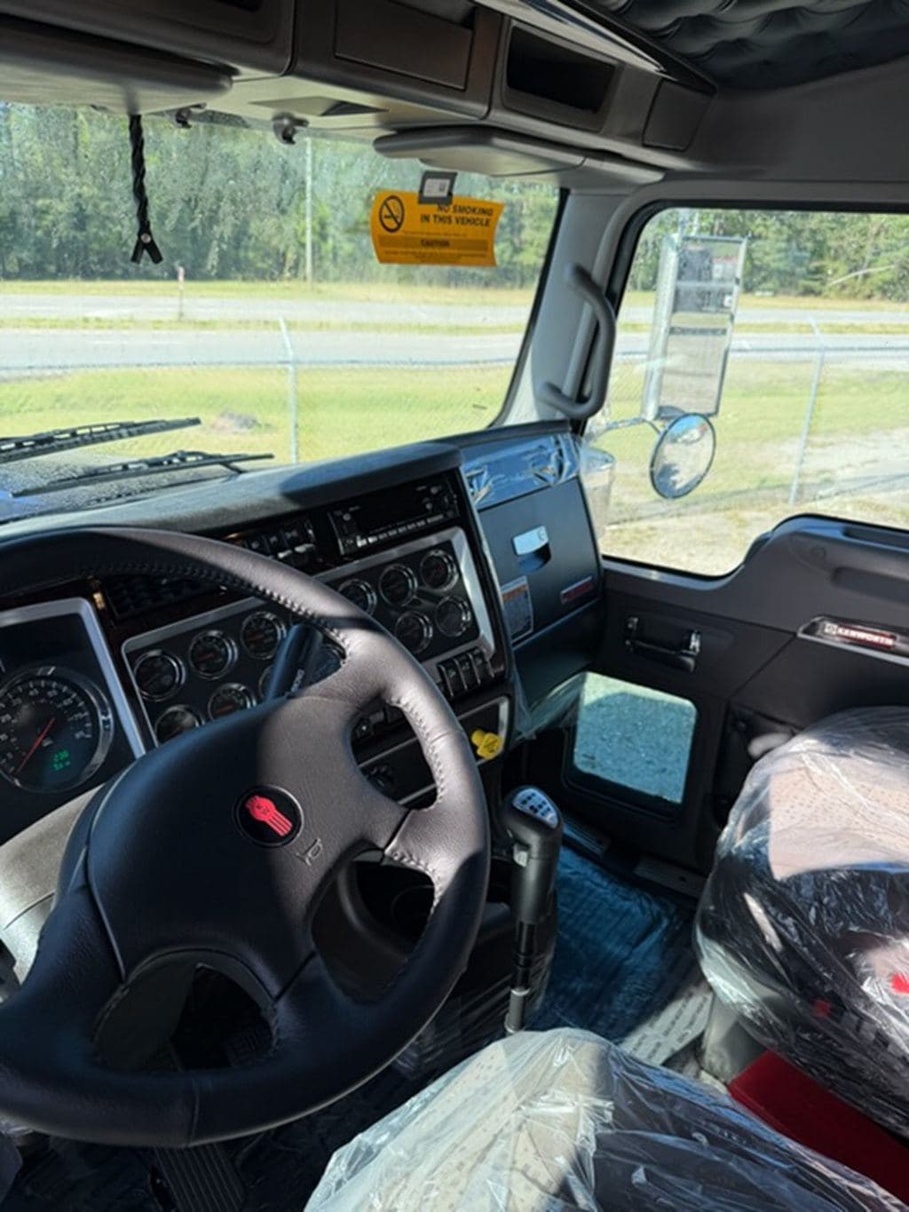 New 2027 KENWORTH W900L image 6