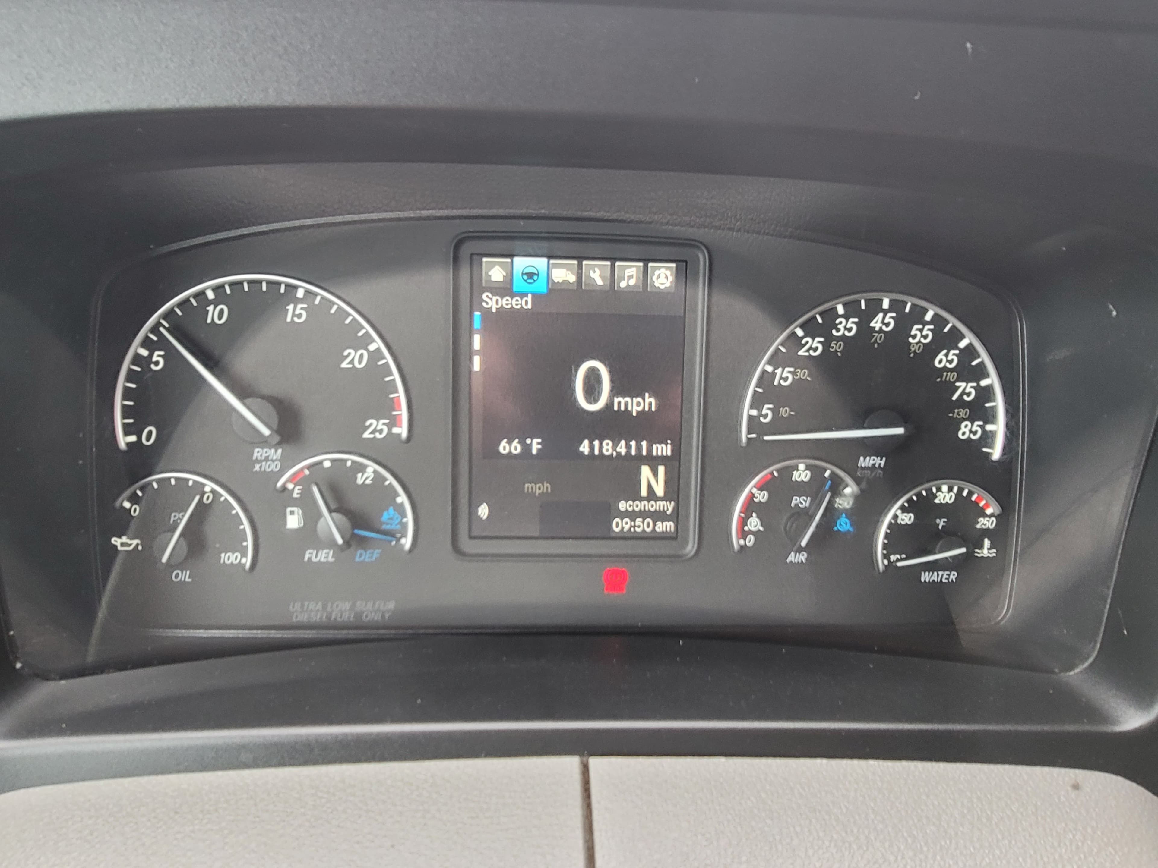 2022 Freightliner Cascadia 126 image 12