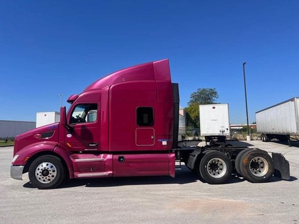 2018 Peterbilt 579 image 6