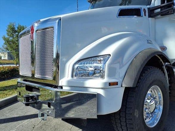 2025 Kenworth T880 image 41